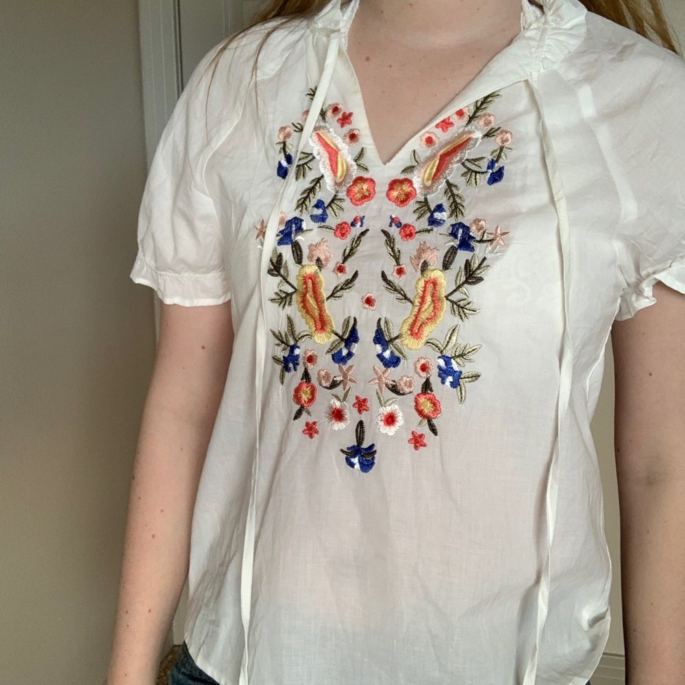 White flower embroidered blouse